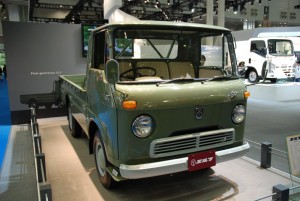 東京モーターショー　癒し系エルフ