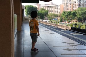 電車まだかな～