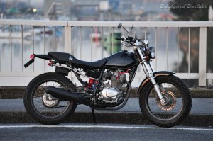 2001�N��FTR223