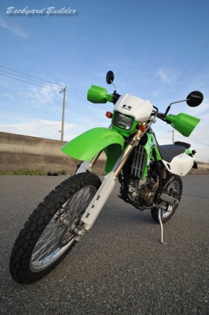 by AT-X AF 17 Aspherical