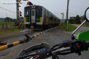 �v������