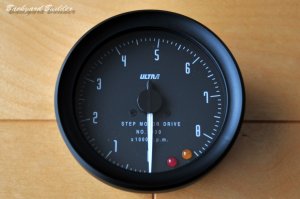 �E���g�� �N���u�}���V���[�Y �X�e�b�s���O�^�R���[�^�[