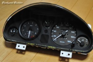 ���h�X�^�ɉi��d�q�^�R���[�^��t��