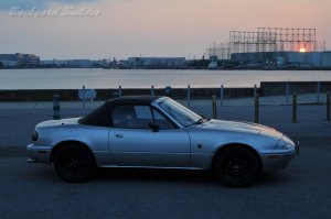 �����I�v�V�����̓^���[�o�[�̂�