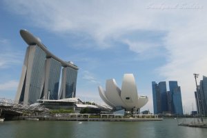 �}���[�i�x�C