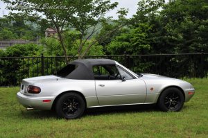 EUNOS ROADSTER