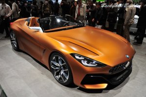 BMW �R���Z�v�g Z4