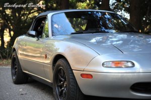 �t�F���_�[�ƃ^�C���̊Ԃ͎w�O�{