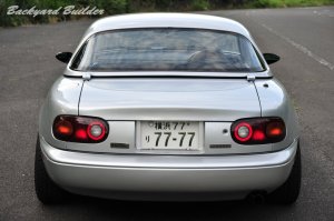 H5�N�����[�m�X���[�h�X�^�[