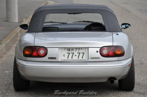 �V���o�[�X�g�[�����^���b�N