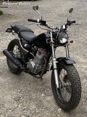 2001�N��FTR223