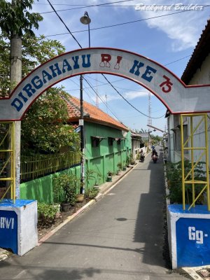 �C���h�l�V�A�̕��i