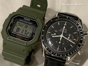 ���p�̘r���v