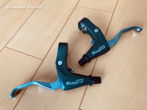 �u���[�L���o�[