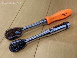 ���`�F�b�g�n���h��