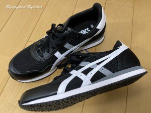 ASICS Tiger Runner