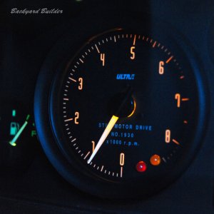 �i��d�q �N���u�}�� �E���g���X�e�b�s���O�^�R���[�^�[