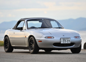 ���[�m�X���[�h�X�^�[